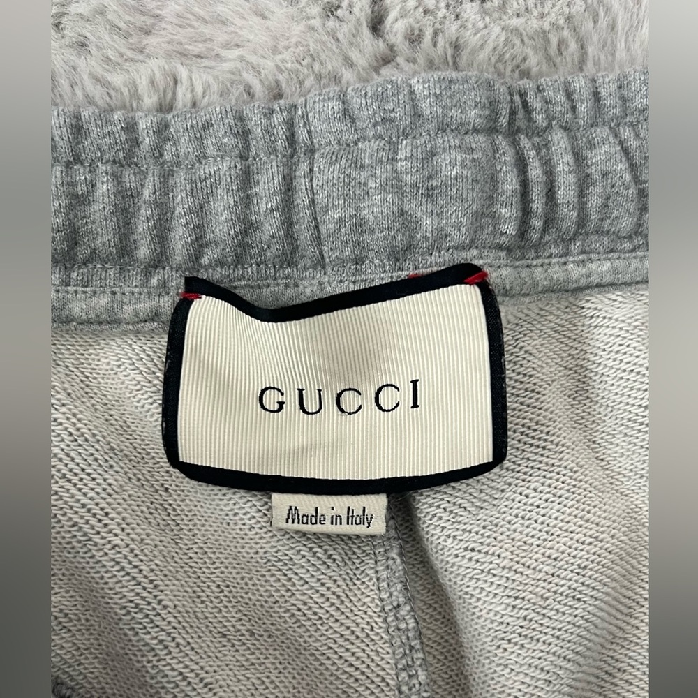 Gucci Gray Sweat Shorts with Cream & Navy Stripe and Embroidered Tiger - Picture 4 of 9